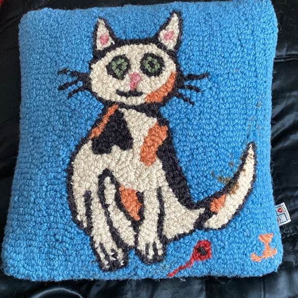 Wool Velvet Handmade Vintage Cat Pillow - Picture 10 of 12